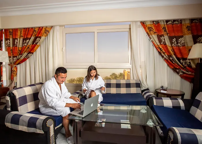 Amc Royal & SpaSpa Hotel